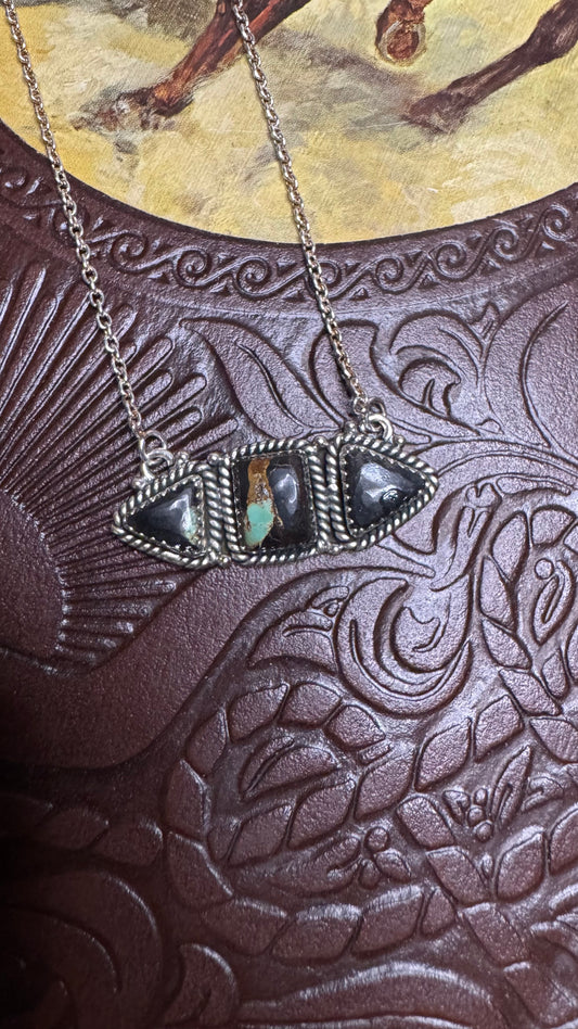 Blackjack Cluster Bar Necklace