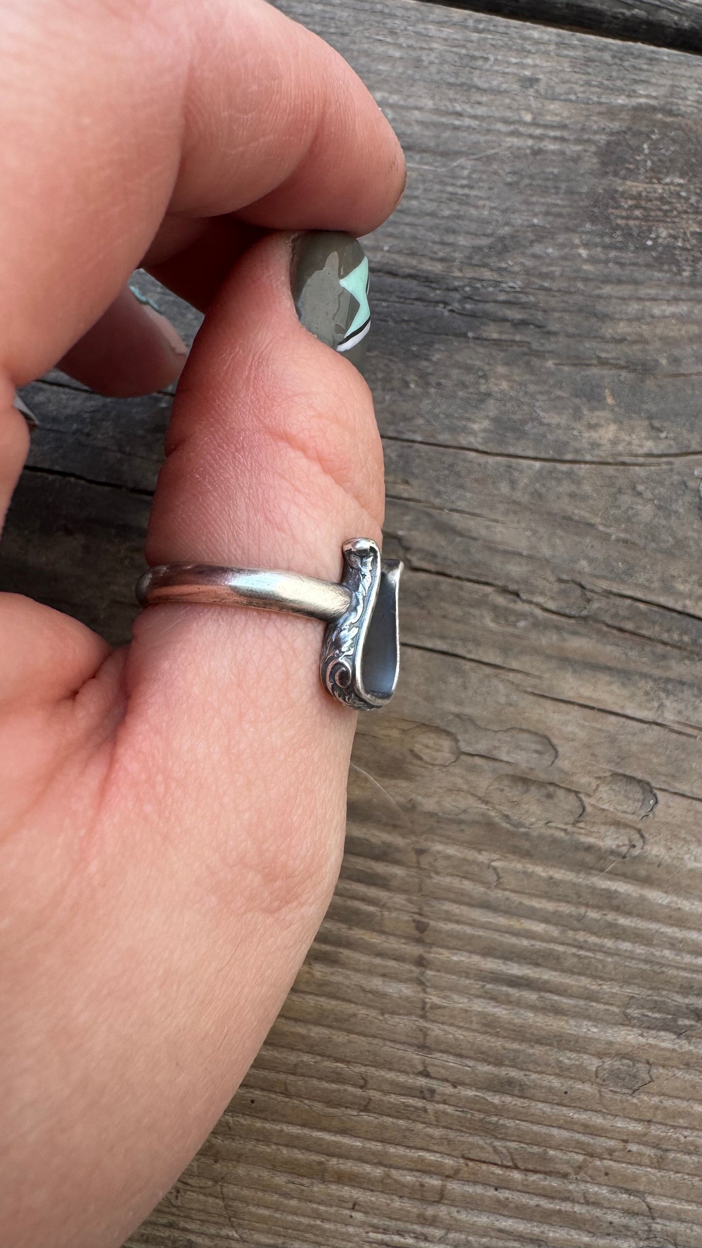 Stirrup Ring